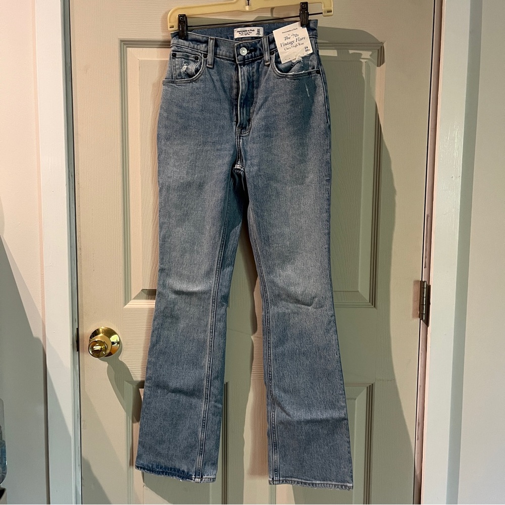 Abercrombie & Fitch Ultra High Rise Flare Jeans NWT